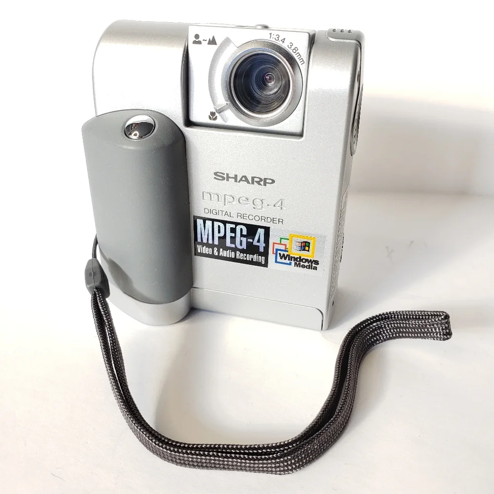 Vintage Sharp VN-EZ1U MPEG-4 Digital Recorder